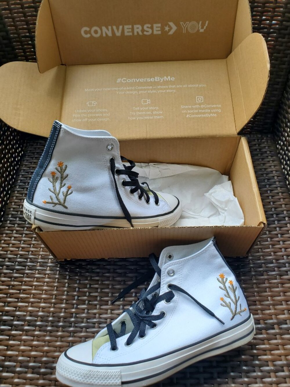 Converse Custom Chuck Taylor High Tops, Women's 9.5 - Picture 3 of 7